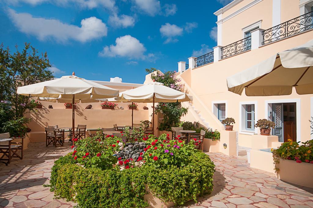Donna'S House Santorini Hotel Pyrgos Kallistis Bagian luar foto